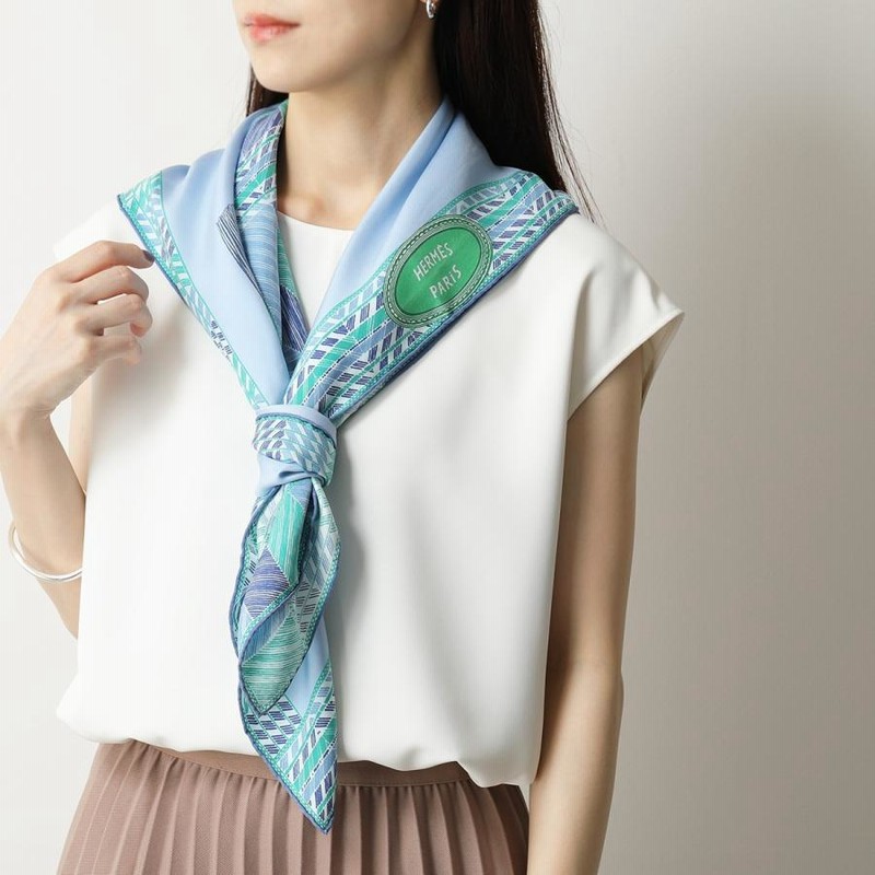 未使用・極美品 エルメス シルクスカーフ 箱付き