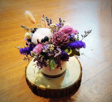 珍藏回憶 乾燥桌花禮 自用佈置空間或送禮心意皆適宜。