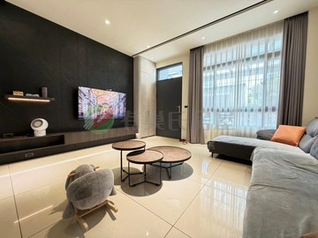 (8)龍井/富貴龍田/百萬裝潢超美5米面寬雙車別墅｜台中市龍井區舊車路