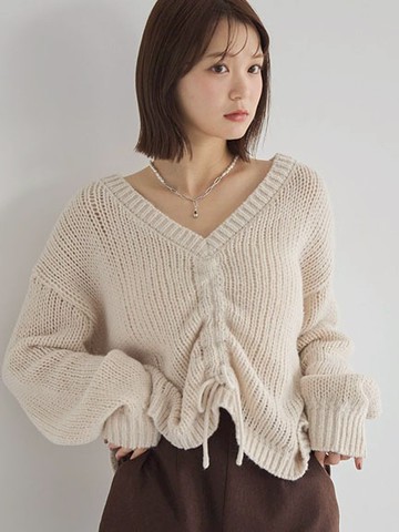抽繩設計寬V領落肩針織上衣(01001018000) - earth music&ecology