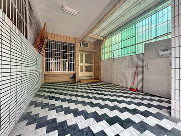 中華路8米巷RC車庫透天｜台南市永康區中華路