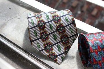 【Morefun古著選物】Gay Giano 圖騰領帶