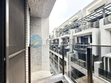 南屯輕屋齡湯屋別墅｜台中市南屯區永春南路