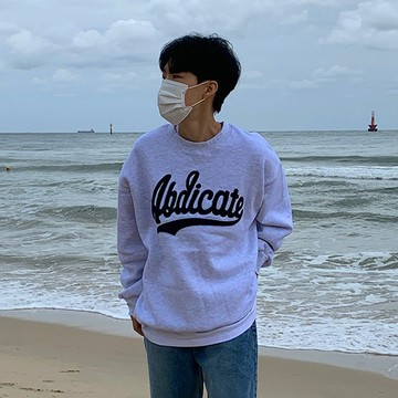 正韓ABDICATE拉絨刻字大學T 2色 YUPPIE 現貨優惠商品