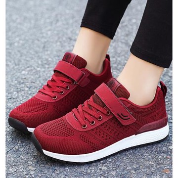 春秋款媽媽運動鞋女防滑軟底老人健步鞋輕便中老年透氣網面旅游鞋