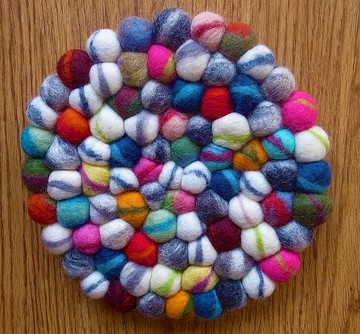 羊毛氈 球球 手工 餐墊 隔熱墊 鍋墊 圓形 20cm 紥染 彩