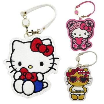 小禮堂 Sanrio 三麗鷗 Hello Kitty 皮質造型伸縮票卡套