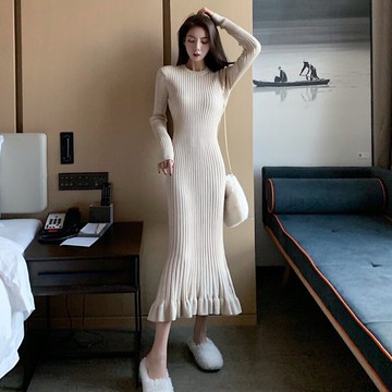 早秋御姐復古溫柔風荷葉邊魚尾針織連衣裙修身打底長款毛衣女秋冬
