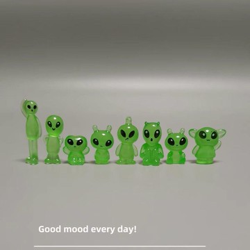 臺灣出🔥🔥Good mood! 創意可愛 夜光 外星人 微景觀 幽靈精靈 穩情緒 治癒 小擺件