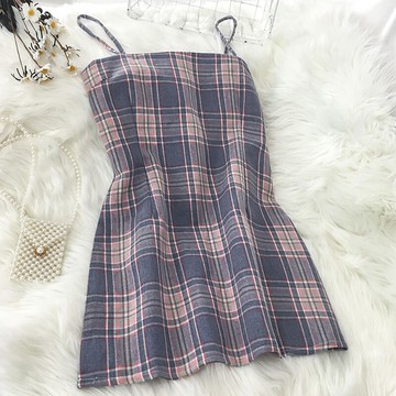 吊帶連衣裙女新款春裝春款法式設計感小眾外穿夏季爆款裙子