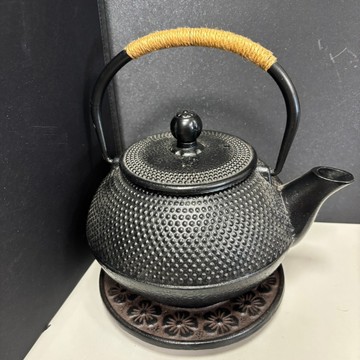 琺瑯小丁珠點鑄鐵壺900ml【大正餐具批發】琺瑯鑄鐵壺 鑄鐵壺 泡茶壺 養生壺 珠點壺 日式茶道 鑄鐵茶具《出清專區》