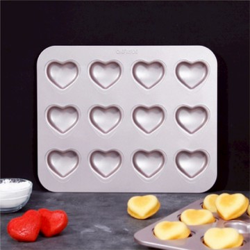 CHEFMADE 心形蛋糕模具 12 杯,甜點和鬆餅不粘烤盤