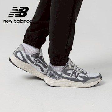 【New Balance】慢跑鞋_男性_灰黑色_MARISTY4-2E楦