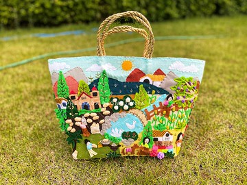 手工刺繡的krajood包包由手工裝飾，全包手工縫製，是純正的秘魯繡線。