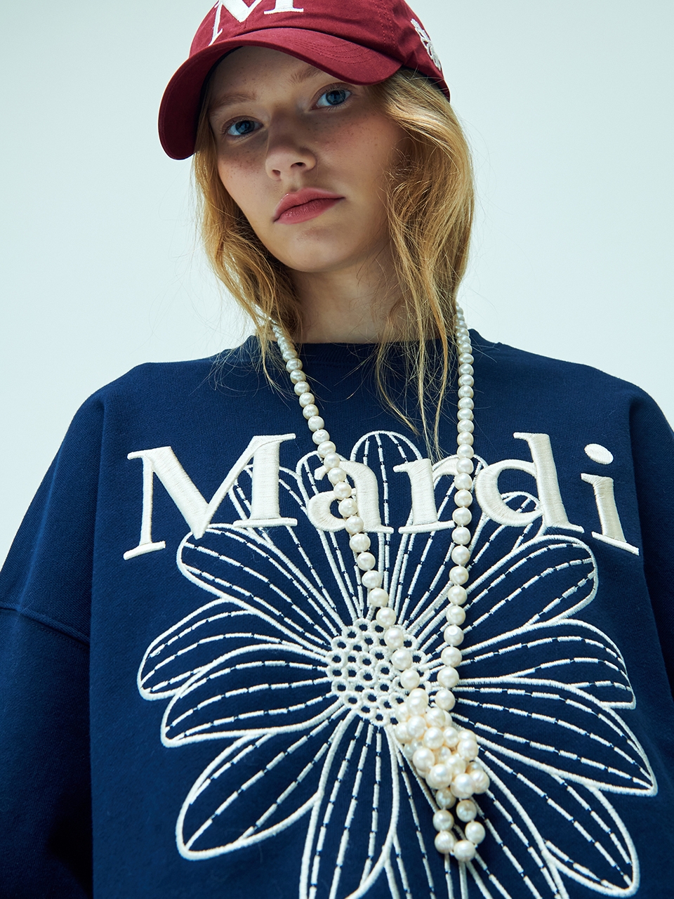 MARDI MERCREDI Flower Embroidered Sweatshirt - Navy Cream