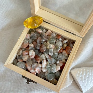 🌿天然水晶 阿魯沙 7–9mm 碎石 100g 增強人際關係 提升事業運 穩定能量磁場 水晶碎石 能量淨化 擺設佈陣