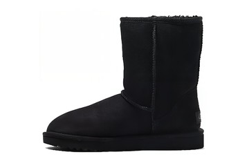 UGG CLASSIC SHORT II BOOT BLACK WOMEN