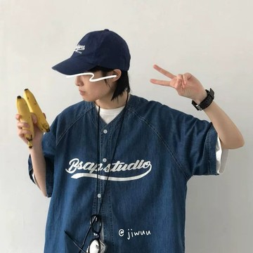 美式襯衫，短袖襯衫，新款夏季日系復古棒球領牛仔襯衫，男女學生美式街頭風印花情侶夾克，時尚短袖襯衫，美式上衣，男士襯衫，女