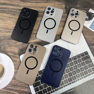沙漠金Masafe磁吸適用蘋果16Promax手機殼彈扣金屬邊框iPhone16自帶鏡頭膜16Pro保護套高檔15磨砂全包防摔14p