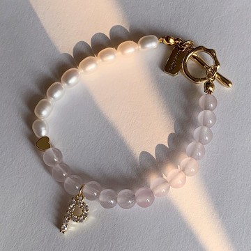 戀愛與魅力手鍊：增進戀愛運、提升魅力與友誼，贏得週遭人們的喜愛。