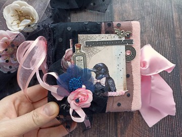 粉色歌德風烏鴉魔法書雜誌風手帳本 手工製作 可愛巫術筆記本