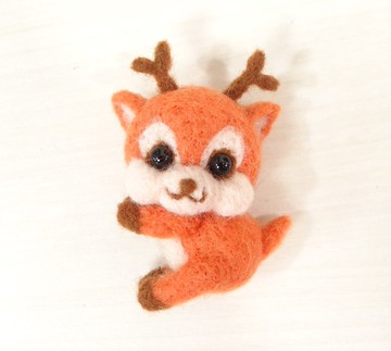 可愛馴鹿/麋鹿 -羊毛氈 "鑰匙圈、吊飾、擺飾、聖誕交換禮物"(可客製化更改顏色)