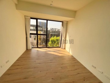 賈治漢森林花園~國聚花園御所全新未住三房平車｜台中市南屯區向上路三段