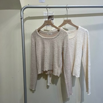 【太妮絲CH14】現貨 捲邊海馬毛船領上衣 毛絨絨 親膚上衣 保暖 顯瘦 OOTD 韓妞必備 冬天女裝 針織上衣