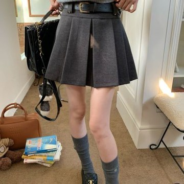 La Belleza素色毛呢料百褶短裙高腰百搭後鬆緊腰附皮帶百摺短裙