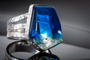 8號戒指 獨家手工藍琥珀戒指 設計獨特 鑲嵌天然波羅的海寶石