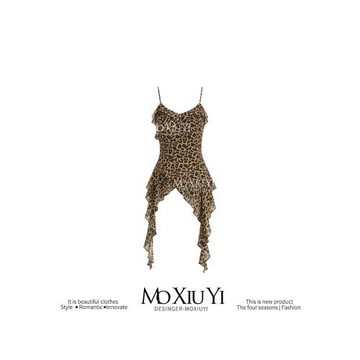 M【現貨】豹紋澀谷 2026夏季吊帶背心連衣裙女辣妹設計感上衣外穿