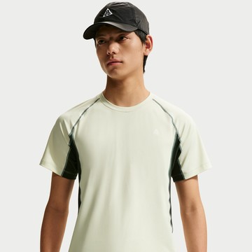 ACG Wildsee Men's Dri-FIT Short-Sleeve Base Layer Top