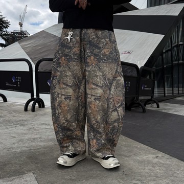 【APPAREL】街頭樹枝迷彩寬版落地褲