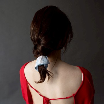 插畫緞面復古粉藍小花-小甜甜圈髮束