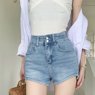 辣妹風高腰短褲女 超顯瘦高腰雙釦A字牛仔短褲 夏天短褲弧形褲腿女裝外出百搭褲子