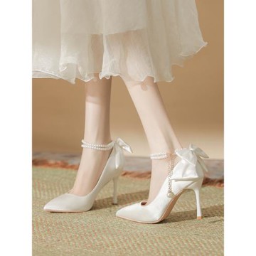 新款法式單鞋女婚鞋大碼41一43腳寬胖白色伴娘婚紗成人禮高跟鞋女