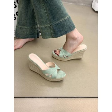 薄荷曼波綠～小個子厚底涼鞋女夏季2025草編坡跟拖鞋外穿高跟鞋