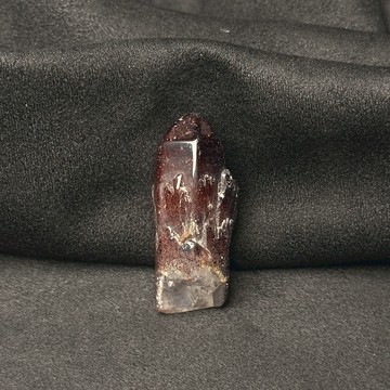火焰超七 | 金草莓超七 補充能量 創造力 行動力 閃耀你的海底輪 天然水晶 已鑑定 S25CA17-S-1