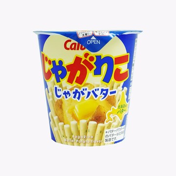 【Calbee 卡樂比】日本原裝進口 奶油風味馬鈴薯條杯 55g/杯 (薯條三兄弟同品牌) Jagariko長頸鹿 日本零食 北海道美食 下酒菜 伴手禮 消夜宵夜 交換禮物 生日禮物 同事禮物