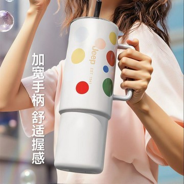 ⚡臺灣出貨⚡爆款JEEP新款巨無霸保溫杯大容量便攜不鏽鋼高顏值冰霸杯吸管杯子0401