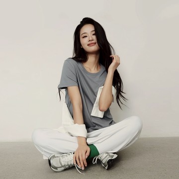 GIORDANO 韓國同款 女裝多巴胺風純棉純色圓領短袖T恤 05325550