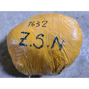 【七彩翡翠】緬甸直達翡翠原石蒙頭料 翡翠原石 黃包料 盲包，黑烏砂∼賭手鐲料 特價品,7632g