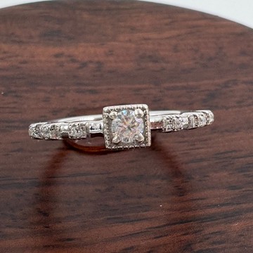 【Hee 輕珠寶】0.12ct 莫桑鑽 925銀 日常鑽戒