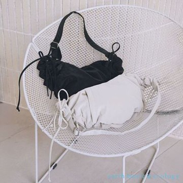 〈earth music〉緞帶抽繩設計肩背/側背包