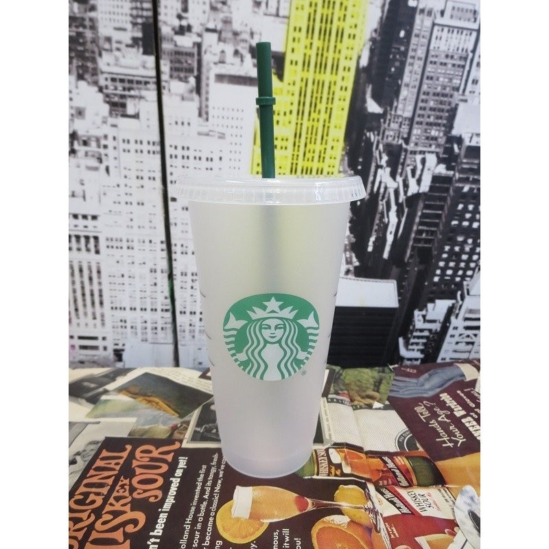 スターバックスコールドタンブラーstarbucks Cold Tumbler 蓋とストロー付き 24oz 709ml大容量 プラスチック製 スタバ アメ雑貨 ギフト タンブラー 通販 Lineポイント最大0 5 Get Lineショッピング