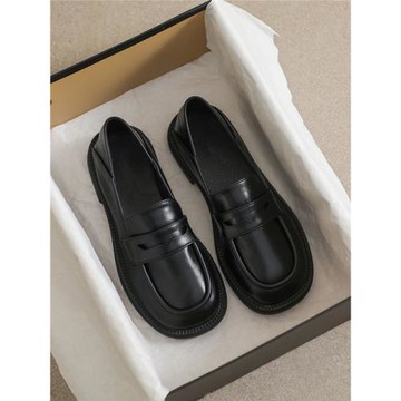 黑色小皮鞋女英倫2025季新款平底單鞋公務一腳蹬樂福鞋大碼41一43