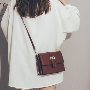ins超火小包包女流行質感斜挎包韓版百搭單肩時尚簡約小方包