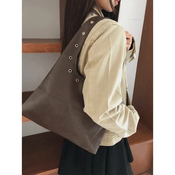 Codibook｜韓國 wonderwonder 打洞質感真皮肩背包［預購］肩背包 女裝