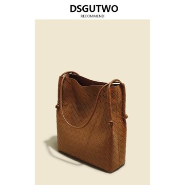 DSGUTWO 包包女新款2025時尚高級感編織大容量真皮百搭單肩包秋冬