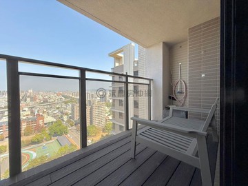 LaLaport湖濱雙星四改三視野雙平車｜台中市東區樂業南路